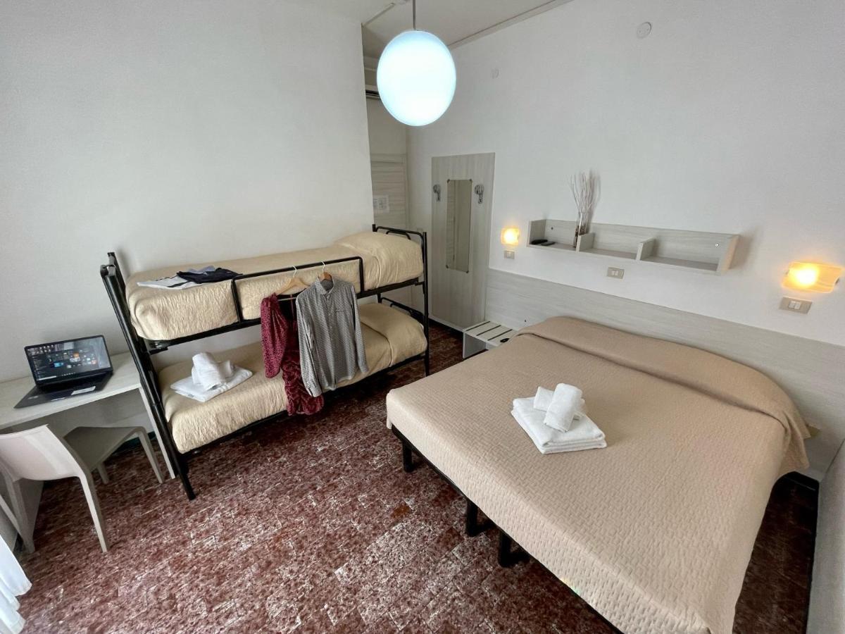 Hotel Napoleon Riccione Exterior photo