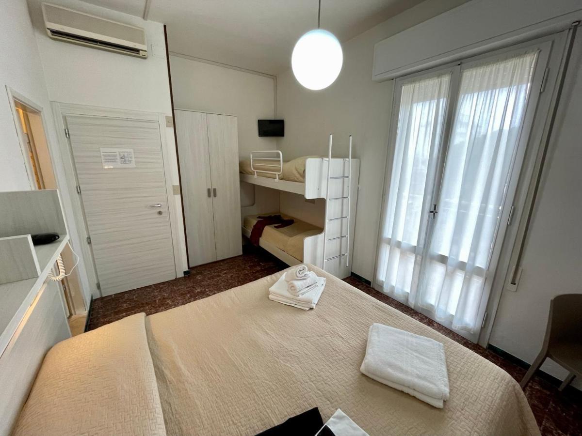 Hotel Napoleon Riccione Exterior photo