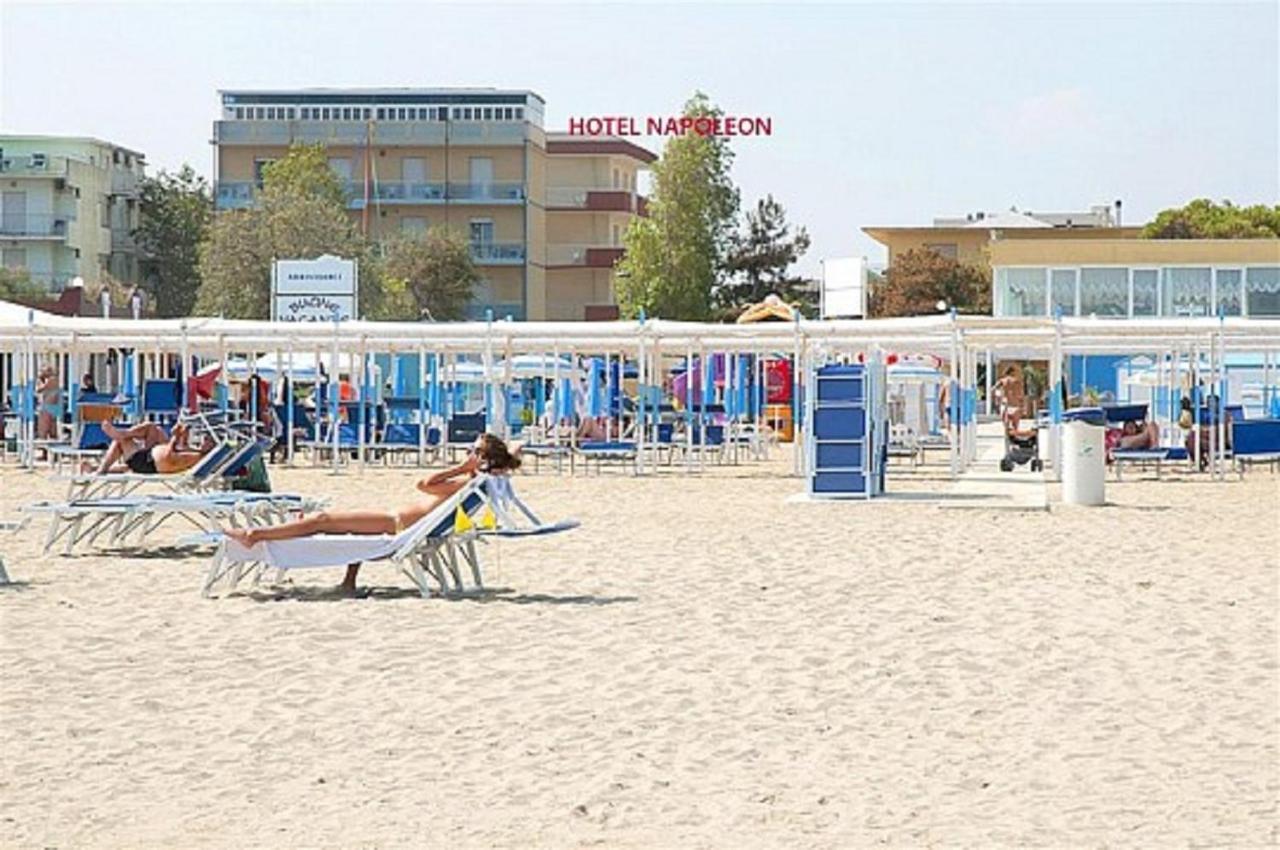 Hotel Napoleon Riccione Exterior photo