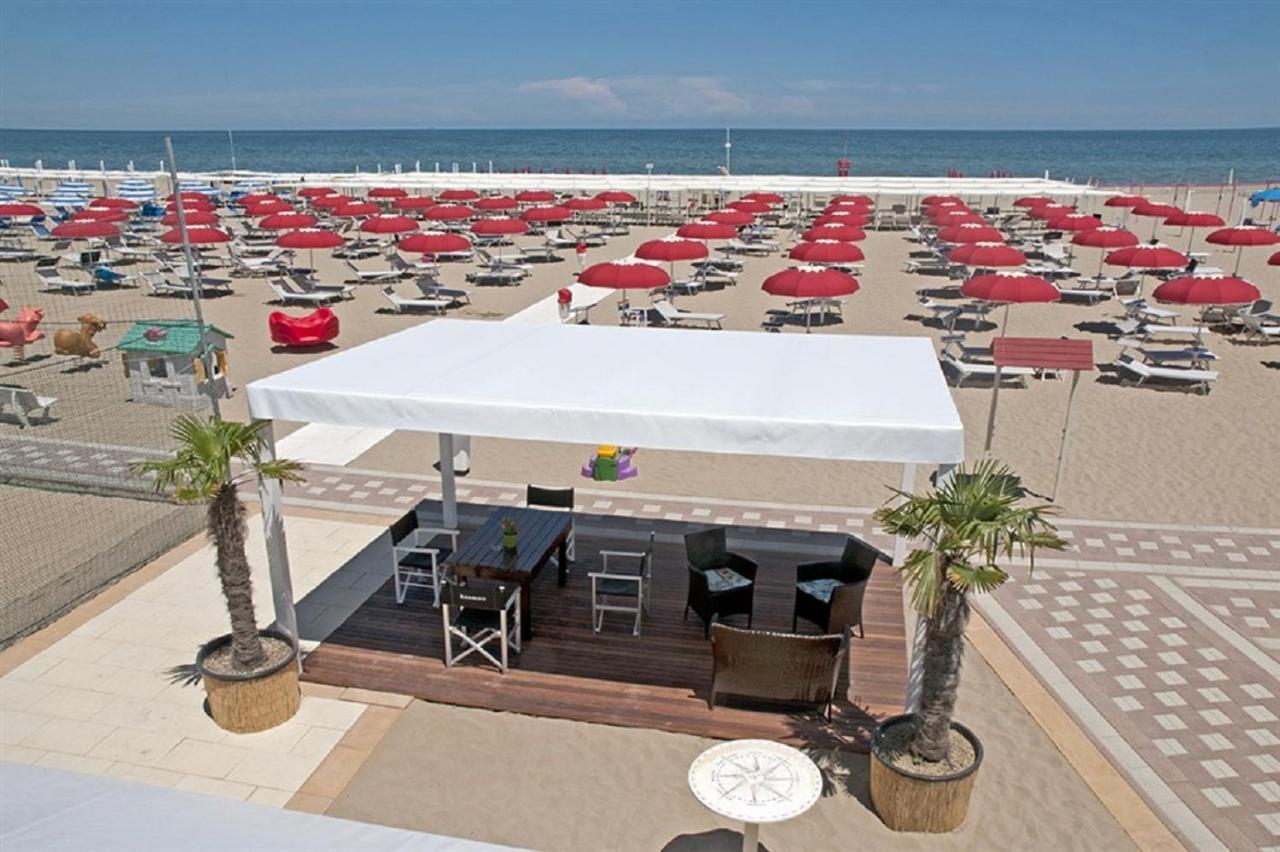 Hotel Napoleon Leisure And Relax Riccione Exterior photo