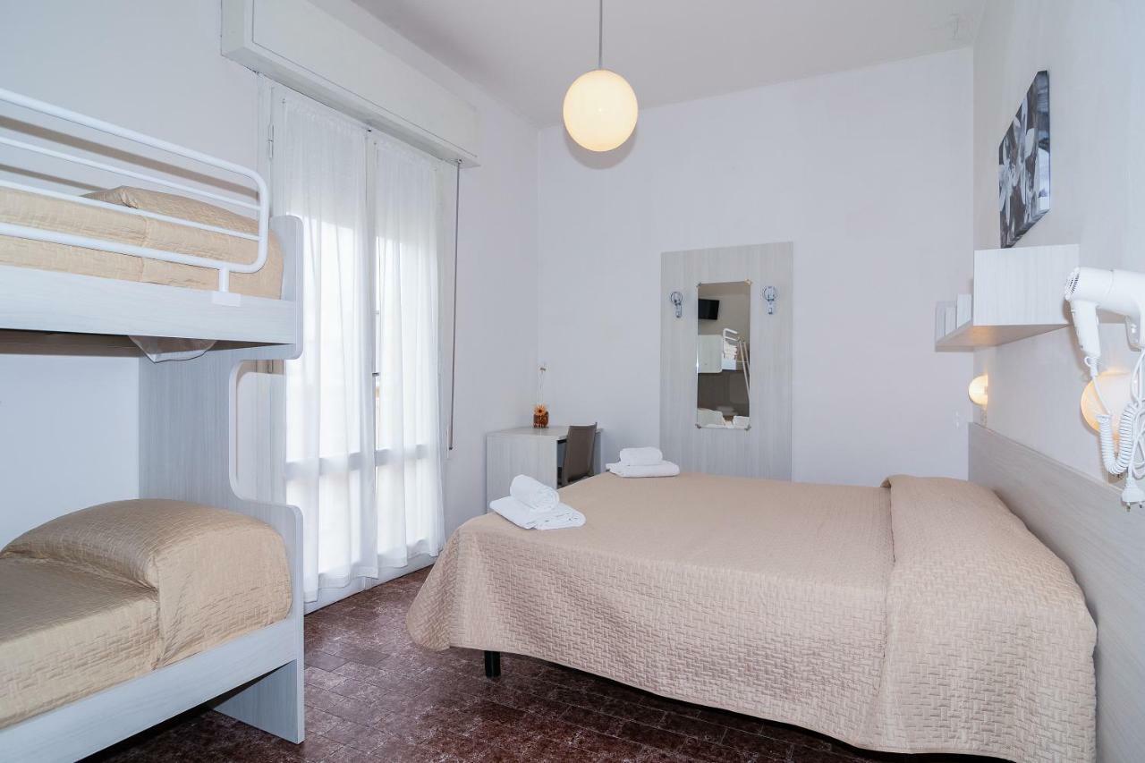 Hotel Napoleon Riccione Exterior photo