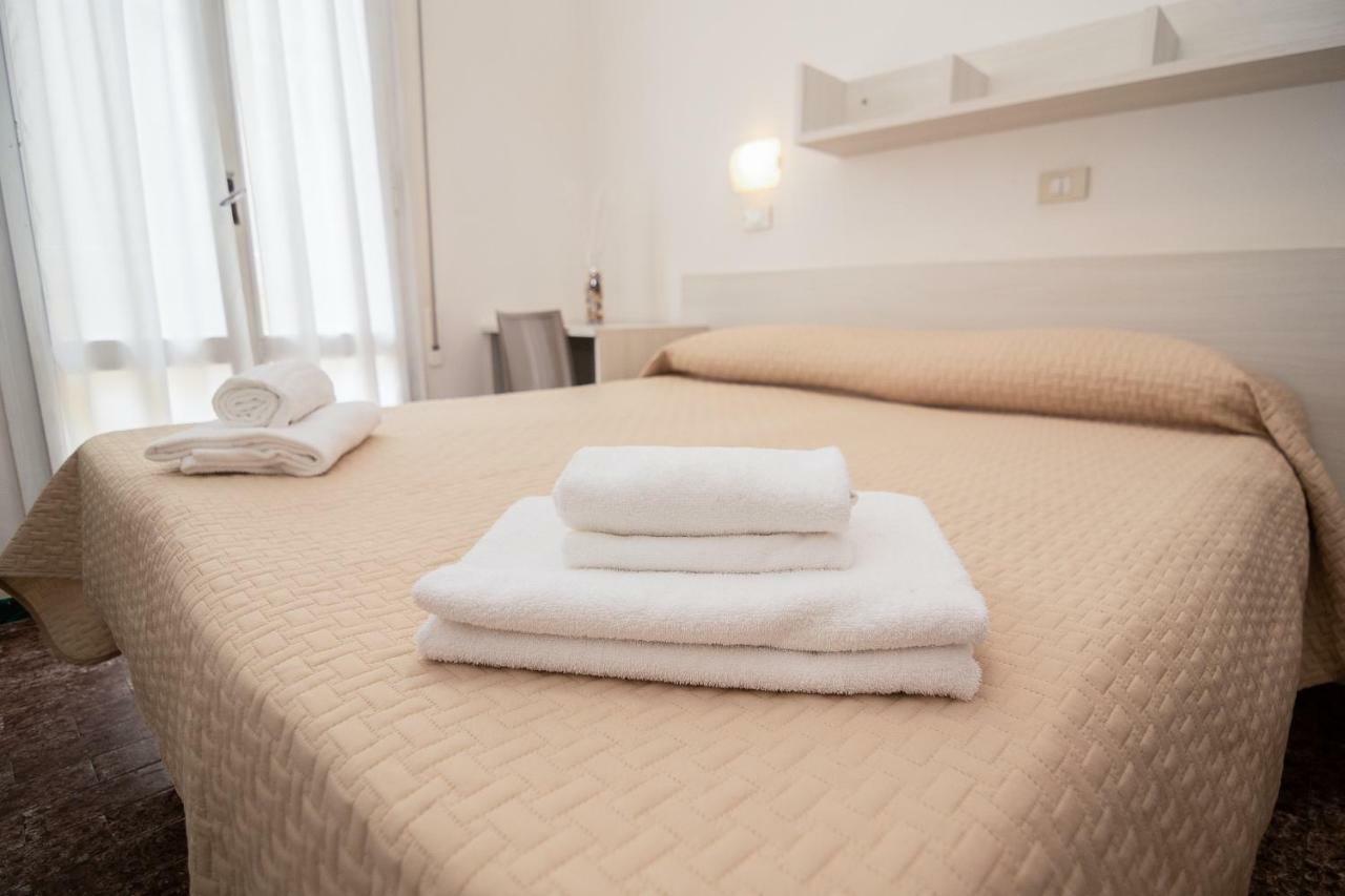Hotel Napoleon Riccione Exterior photo